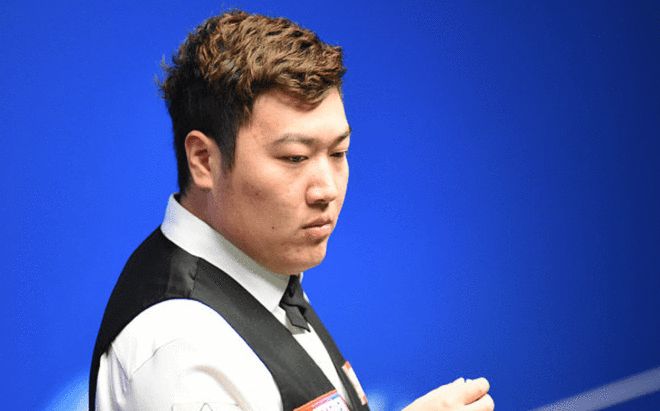 线球员在过 线球员在过