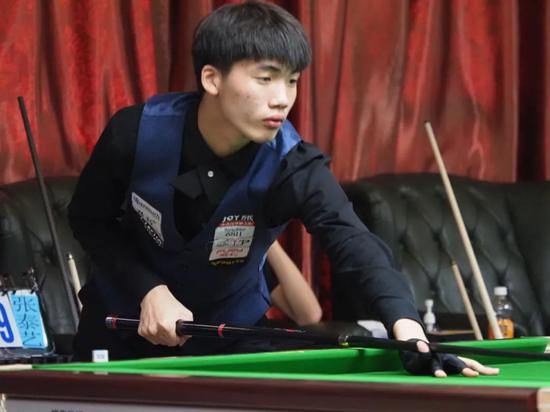 高强度的竞 高强度的竞